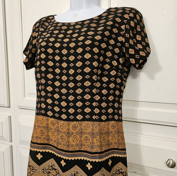 Rabbit Rabbit Rabbit - 6 Petite MINI DRESS - Picture 7 of 9